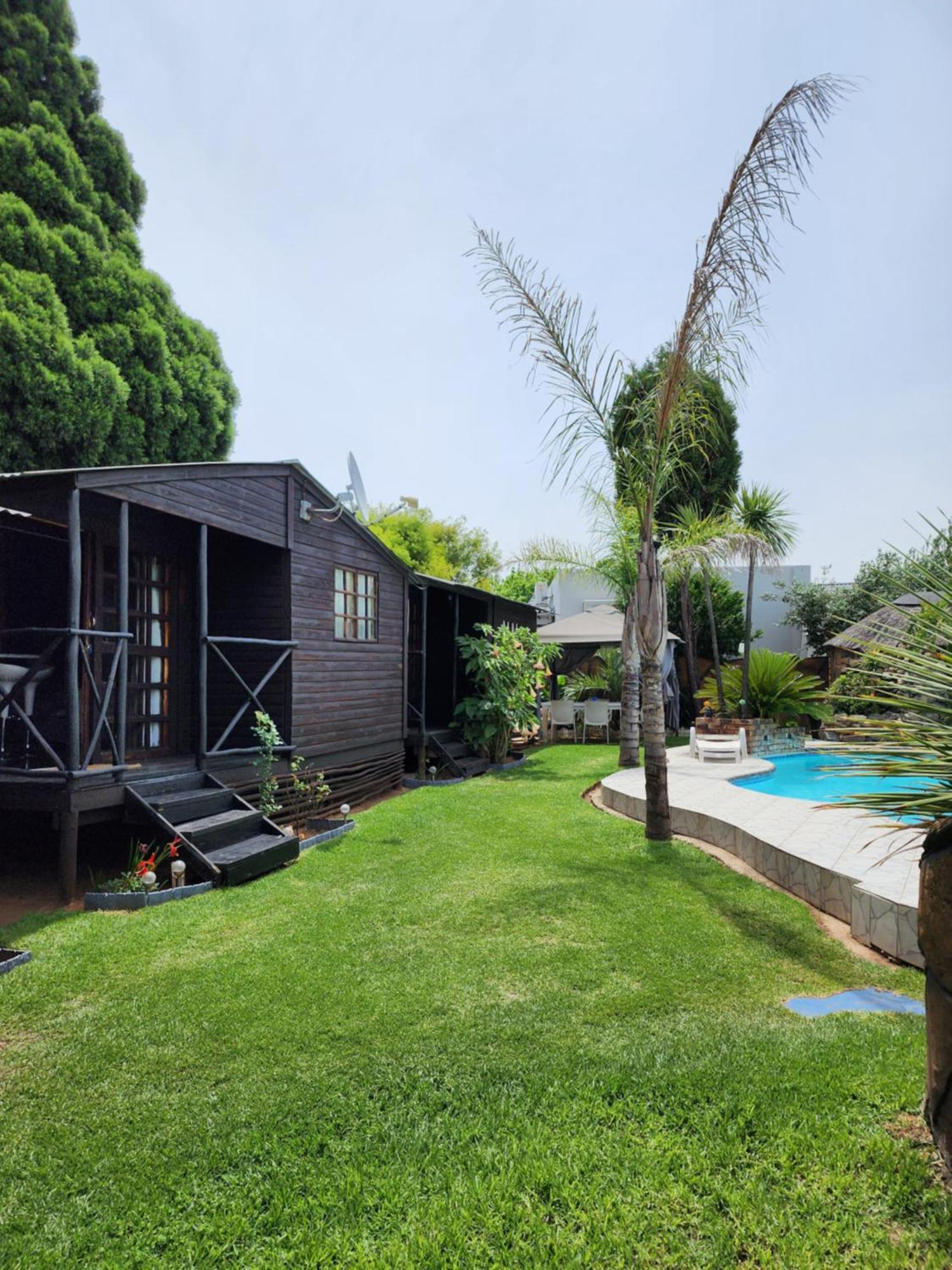 The Guesthouse Vanderbijlpark Exterior photo